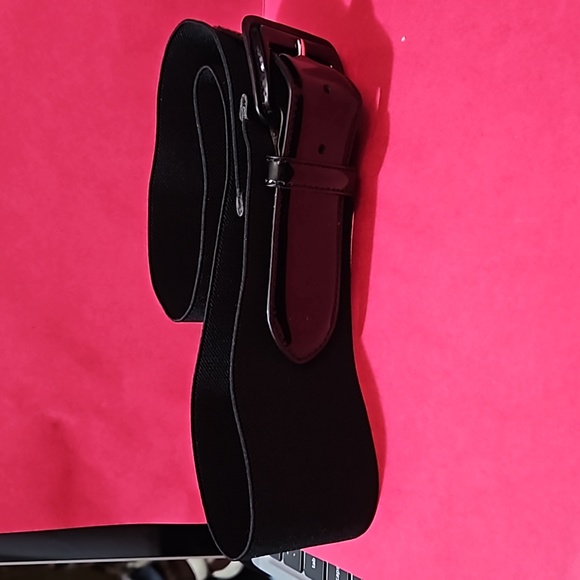 Chaps Wide Black Stretch Belt Patent Buckle L/XL Elastic Faux Leather - Picture 2 of 4